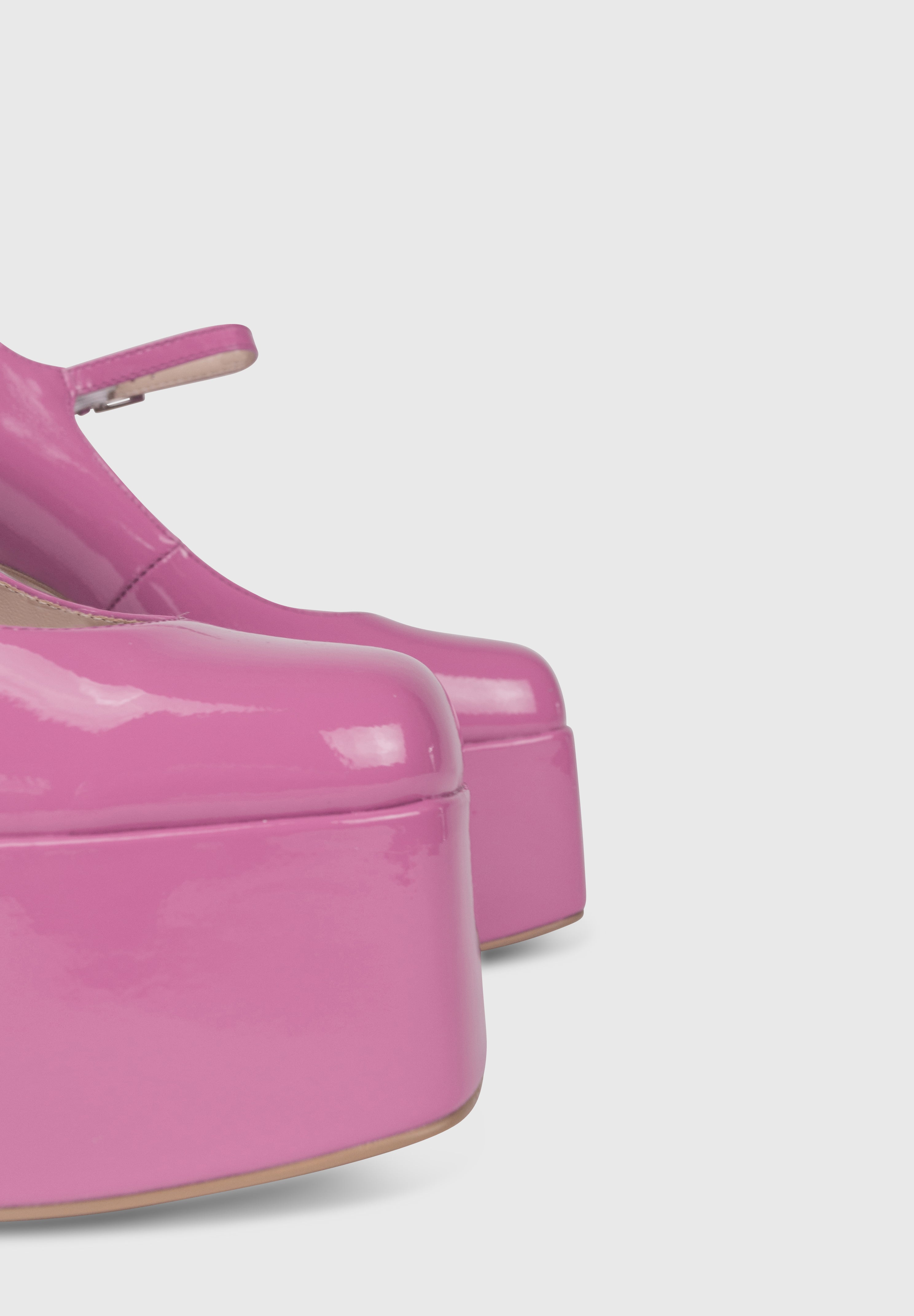 Scarpe con tacco largo e plateau con punta quadrata rosa | ENPOSH