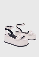 TESS Bianco Vegas - Sandali zeppa flatform con dettaglio catena opaca | ENPOSH